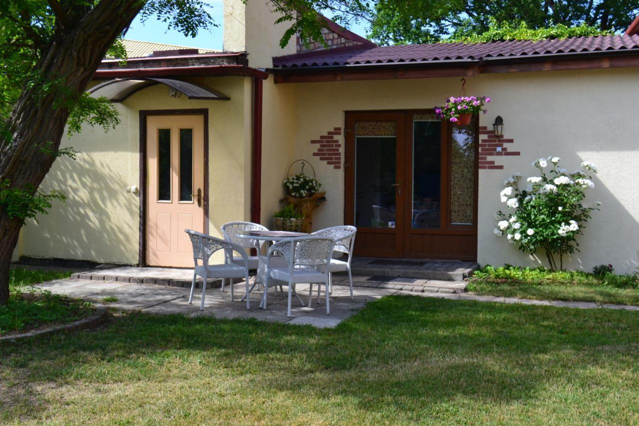 Hotel Fantasy Park Ventspils Exterior foto